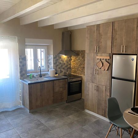 Little Village House Valanio ภายนอก รูปภาพ