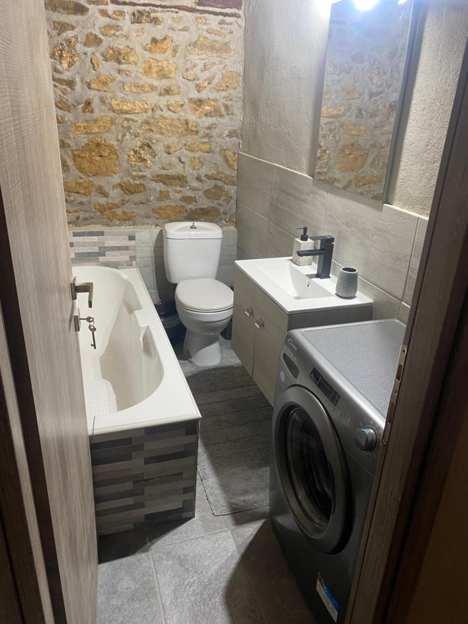 Little Village House Valanio ภายนอก รูปภาพ